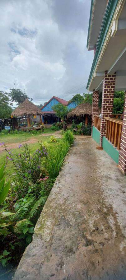 Готель Phosy Thalang Laos Nam Theun Екстер'єр фото